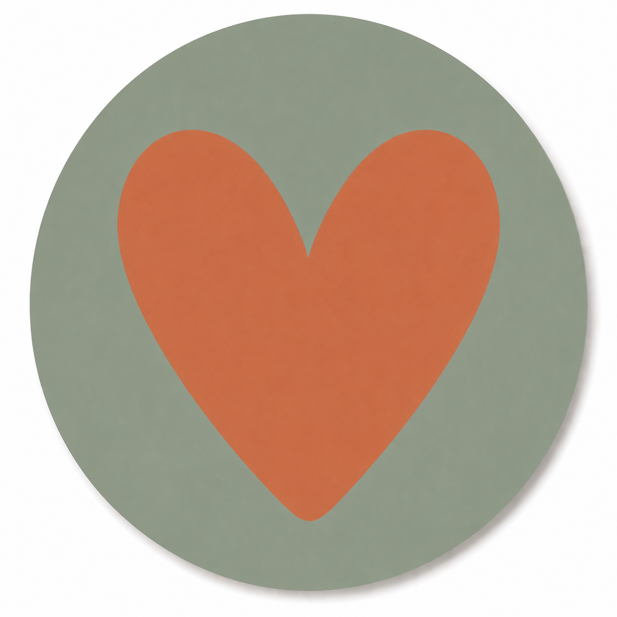 Assise en contreplaqué bouleau et linoléum motif coeur rouge sur fond vert sauge. Produit fabriqué par Hey Ben !, atelier d'ébénisterie à Loix sur l'île de ré