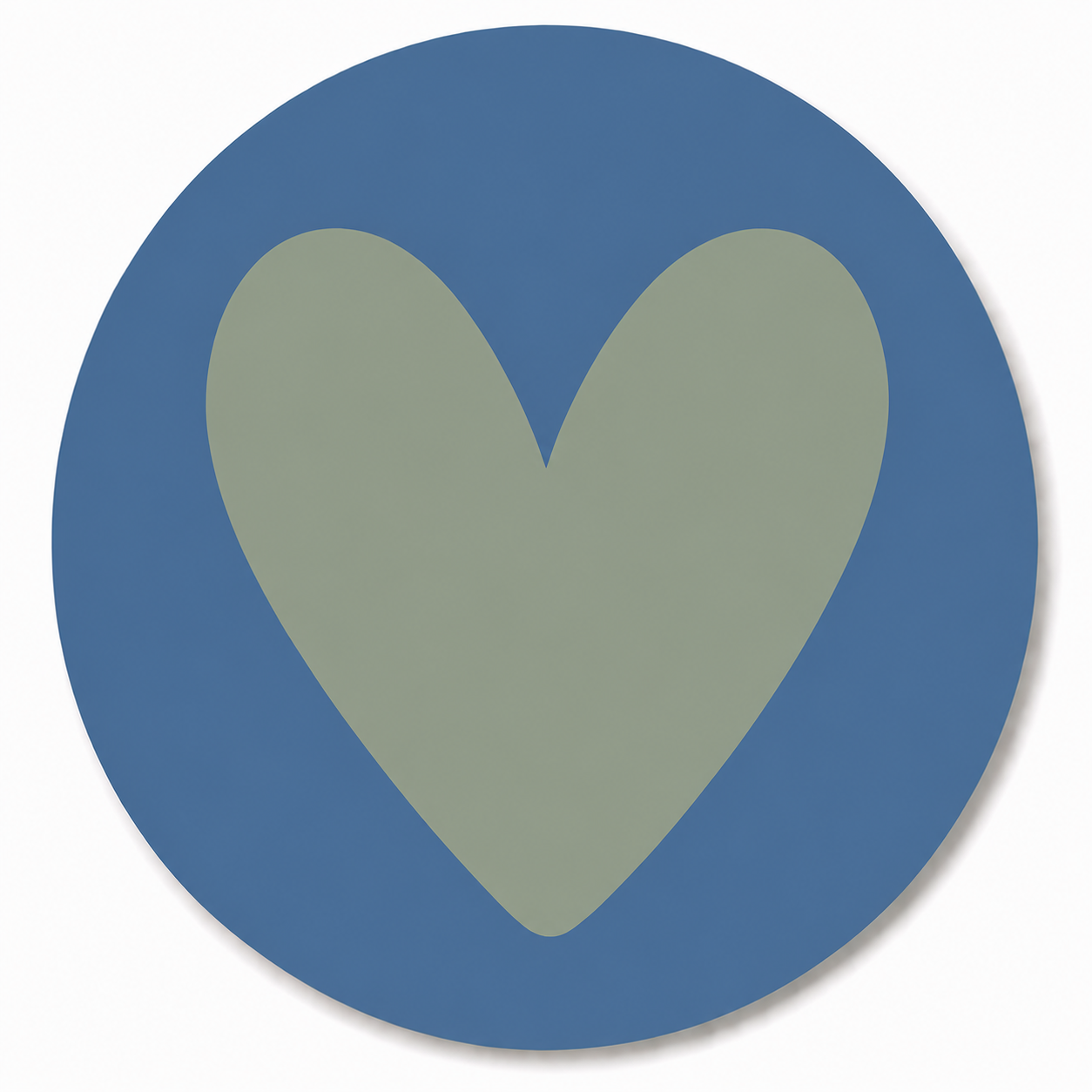 Assise en contreplaqué bouleau et linoléum motif coeur vert sauge sur fond bleu. Produit fabriqué par Hey Ben !, atelier d'ébénisterie à Loix sur l'île de ré